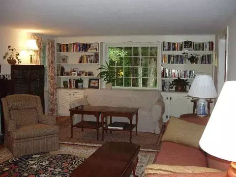 5 Concord Rd, Glenmont, NY 12077 photo 3