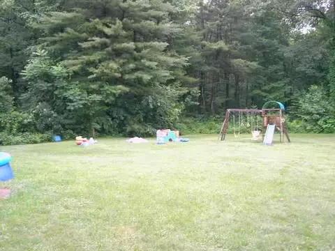 335 Maple Ave, Selkirk, NY 12158 photo 9