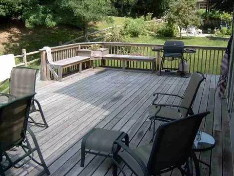 210 Walnut Ln, Slingerlands, NY 12159 photo 8