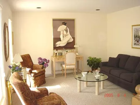 5 Amsterdam Ave, Glenmont, NY 12077 photo 4