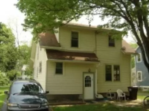 21 Euclid Ave, Delmar, NY 12054 photo 2
