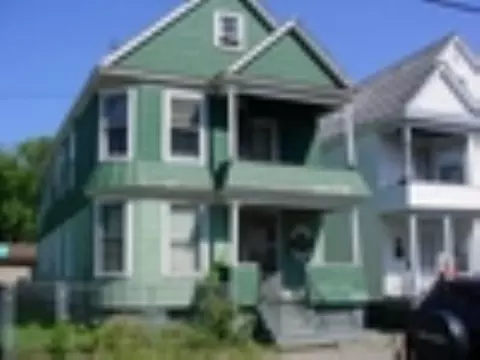 2 Daggett Ter, Schenectady, NY 12307 photo 1