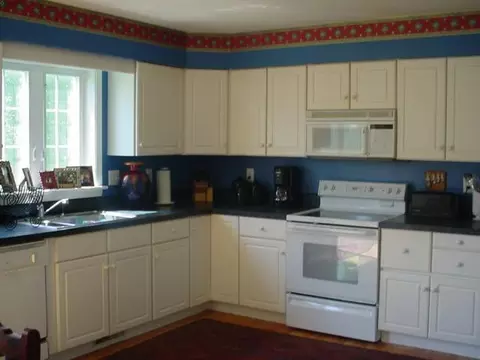 57 Fields End Dr, Glenmont, NY 12077 photo 3