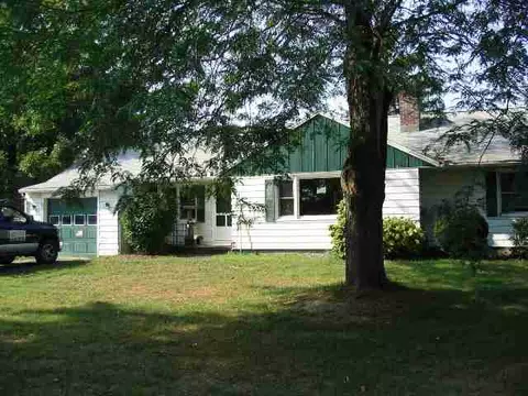 72 Broad St, Kinderhook, NY 12106 photo 1