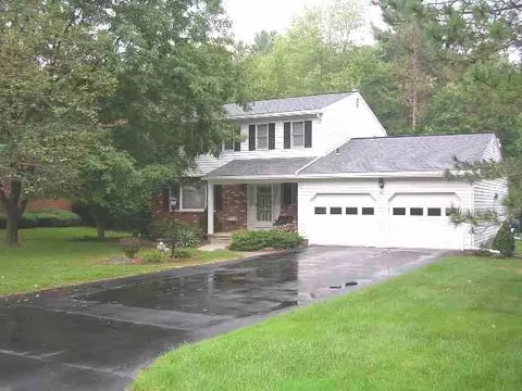 61 Carstead Dr, Slingerlands, NY 12159 photo 1