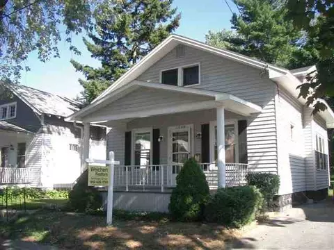 1088 Keyes Ave, Schenectady, NY 12309 photo 2