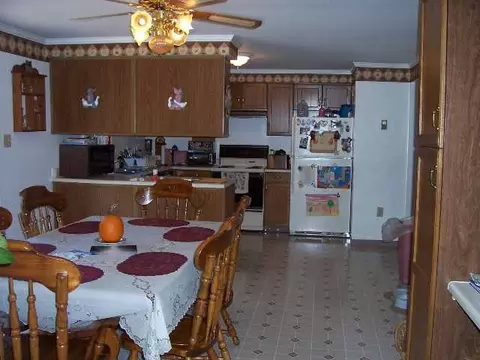 1748 River Rd, Selkirk, NY 12158 photo 3