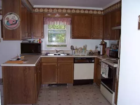 1748 River Rd, Selkirk, NY 12158 photo 4