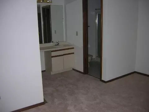 26 Sandhurst Dr, Slingerlands, NY 12159 photo 9