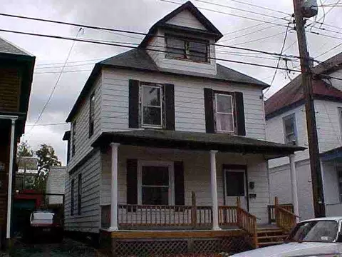 30 Willow St, Schenectady, NY 12304 photo 1