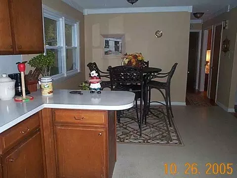 1218 Libby Ave, Schenectady, NY 12309 photo 5