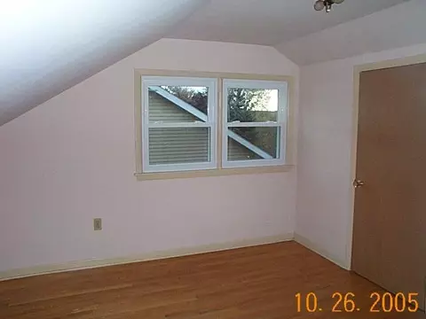 1218 Libby Ave, Schenectady, NY 12309 photo 2