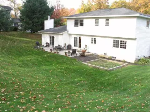 45 Daniel St, Slingerlands, NY 12159 photo 2