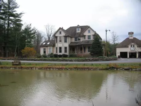 864 Feura Bush Rd, Selkirk, NY 12158 photo 1