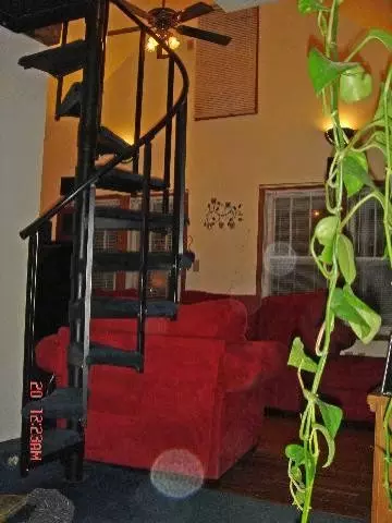 2844 Windermere Rd, Schenectady, NY 12304 photo 4