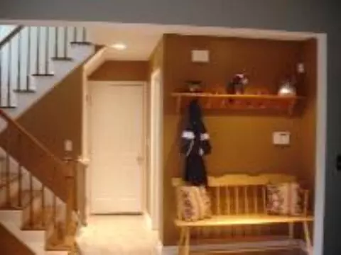 7 Jolley Rd, Glenmont, NY 12077 photo 3