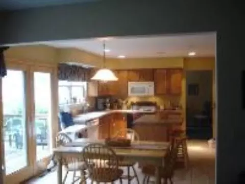 7 Jolley Rd, Glenmont, NY 12077 photo 4