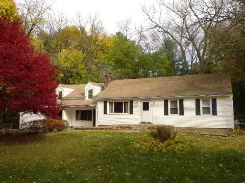 2 Delsmere Ave, Delmar, NY 12054 photo 1