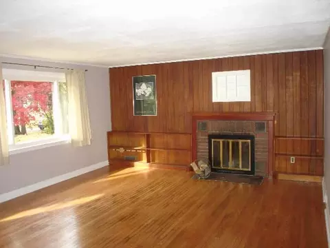 2 Delsmere Ave, Delmar, NY 12054 photo 2