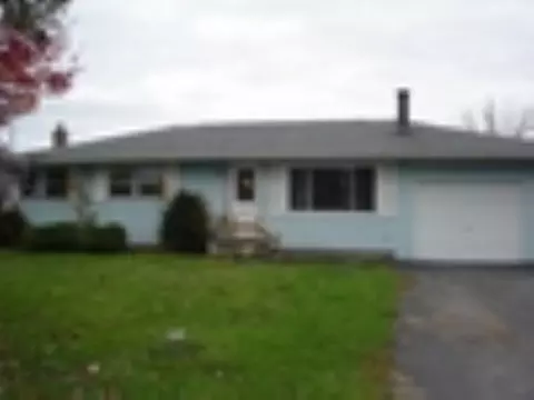 8 Wallace Rd, Phoenix, NY 13135 photo 1