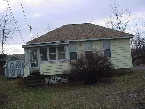 1502 Albany St, Schenectady, NY 12304 photo 1