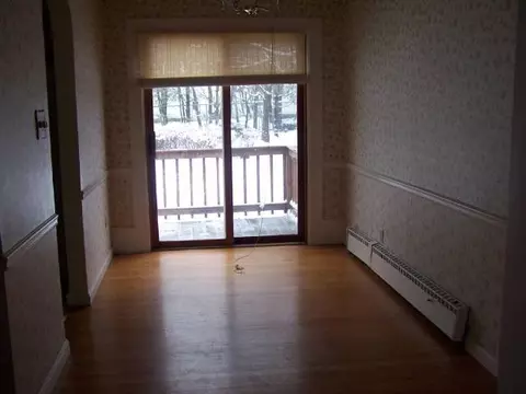 19 Ruby Blvd, Schenectady, NY 12302 photo 5