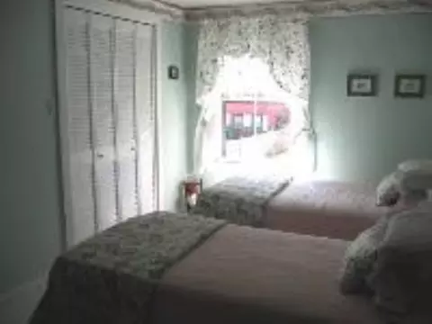 142 Front St, Schenectady, NY 12305 photo 10