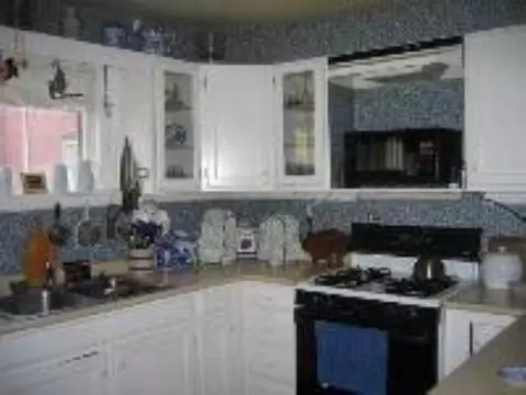 142 Front St, Schenectady, NY 12305 photo 3
