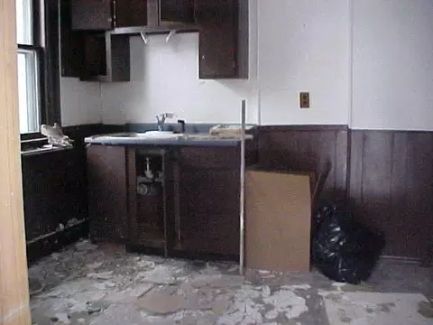 226 Mcclellan St, Schenectady, NY 12304 photo 4
