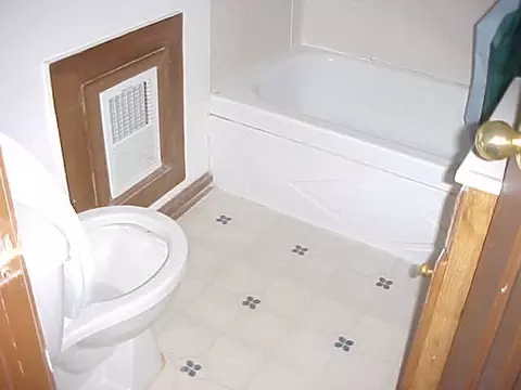 226 Mcclellan St, Schenectady, NY 12304 photo 6