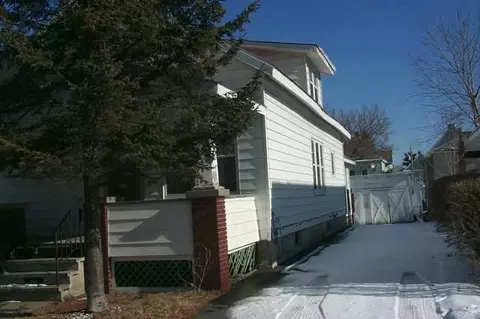 447 Fourth St, Schenectady, NY 12306 photo 2