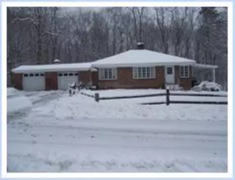 33 Halter Rd, Glenmont, NY 12077 photo 1