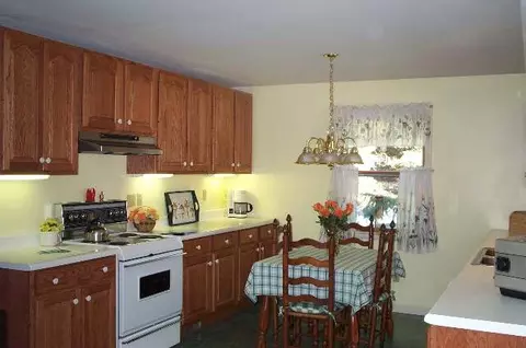 97 Elsmere Ave #B, Delmar, NY 12054 photo 2