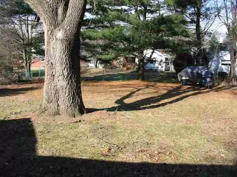 205 Lansing Rd, Schenectady, NY 12304 photo 6