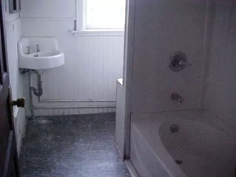 79 Mcclellan St, Schenectady, NY 12304 photo 8