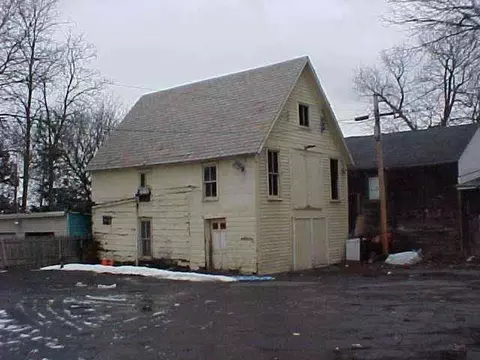 79 Mcclellan St, Schenectady, NY 12304 photo 12