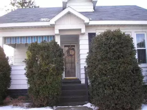 816 Ten Eyck Ave, Schenectady, NY 12303 photo 2