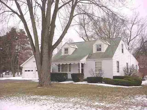 32 Orchard Dr, Glenville, NY 12302 photo 1
