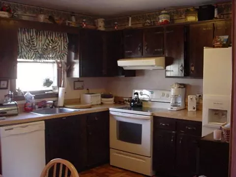 257 Ray Ave, Schenectady, NY 12304 photo 3