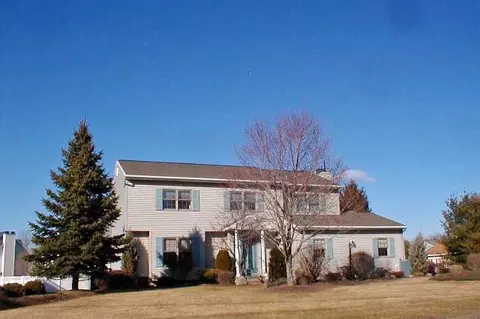 6 Mohawk Trl, Slingerlands, NY 12159 photo 1