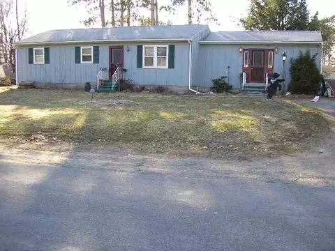 15 Richard Ln, Niverville, NY 12130 photo 1