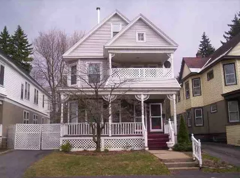 742 Hampton Ave, Schenectady, NY 12309 photo 1