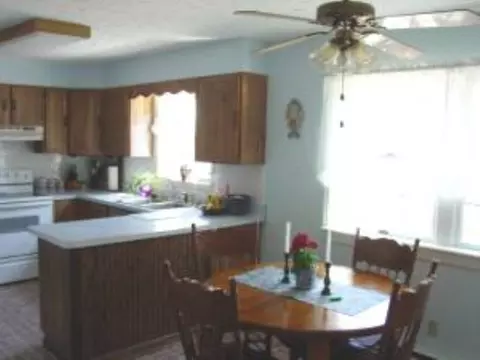 337 Bullock Rd, Slingerlands, NY 12159 photo 4