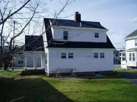 200 Elm St, Cobleskill, NY 12043 photo 3