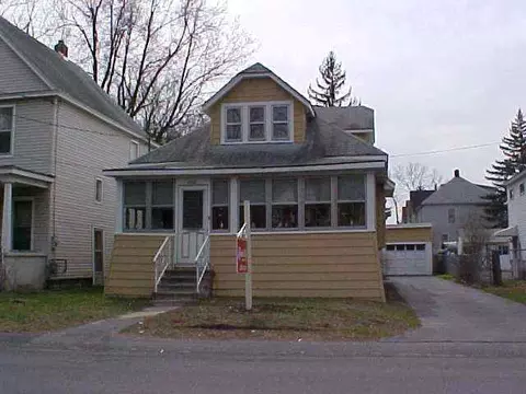 3062 Albany St, Schenectady, NY 12304 photo 1