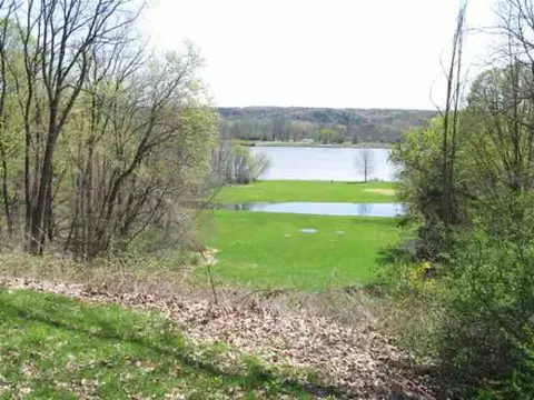 111 Simmons Rd, Glenmont, NY 12077 photo 3