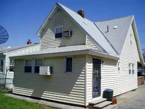 330 Eleventh St, Schenectady, NY 12306 photo 2