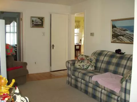41 Harrison Ave, Delmar, NY 12054 photo 5
