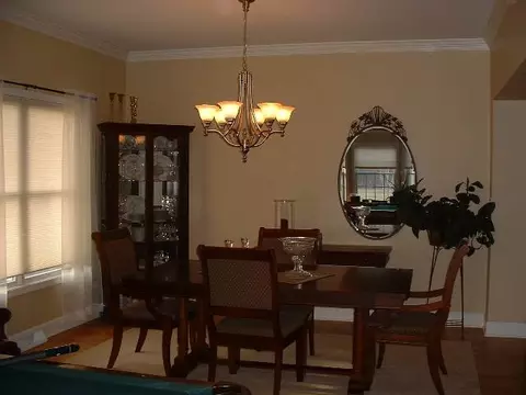 18 Hedgerose Ln, Delmar, NY 12054 photo 4