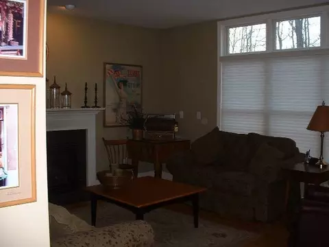 18 Hedgerose Ln, Delmar, NY 12054 photo 5
